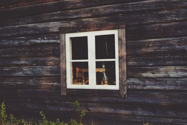 Fenster mit Sprossen sorgen für einen einzigartigen Look.